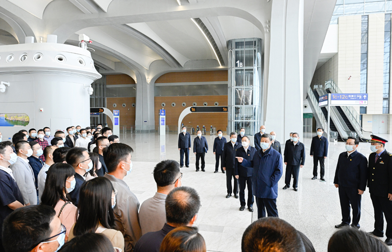 2023.5.23（时政）习近平在河北雄安新区考察并主持召开高标准高质量推进雄安新区建设座谈会时强调坚定信心保持定力扎实扎实创造性工作不断把雄安新区建设推向新的李强蔡琦丁薛祥作为代表考察并出席座谈会2.jpg