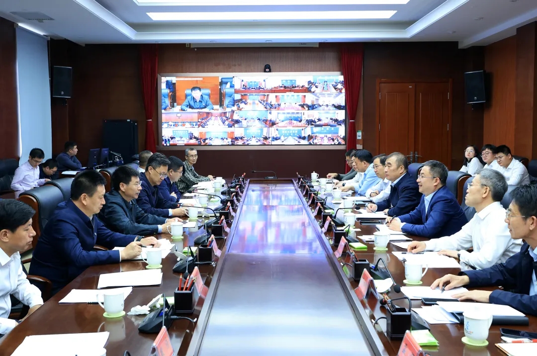 2024.11.25呼伦贝尔市电网推动高质量发展建设专项工作会议召开.jpg