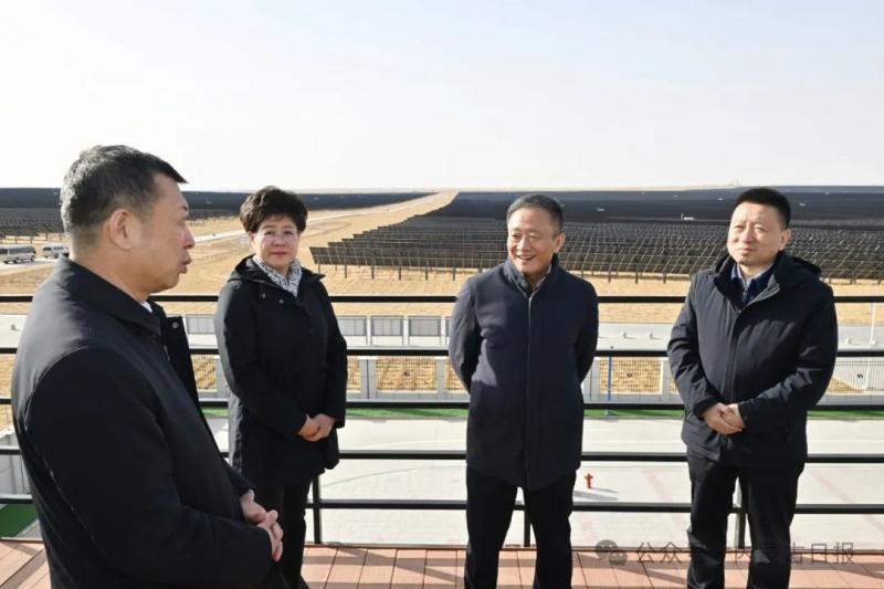 2025.3.20    孙绍骋在阿拉善盟调研防沙治沙工作4.jpg