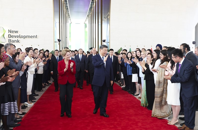 2025.4.30    习近平访问金砖国家新开发银行.jpg